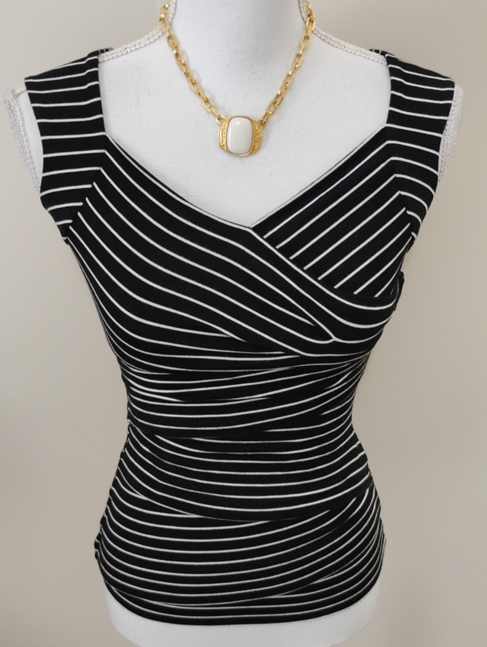 White House Black Market Top